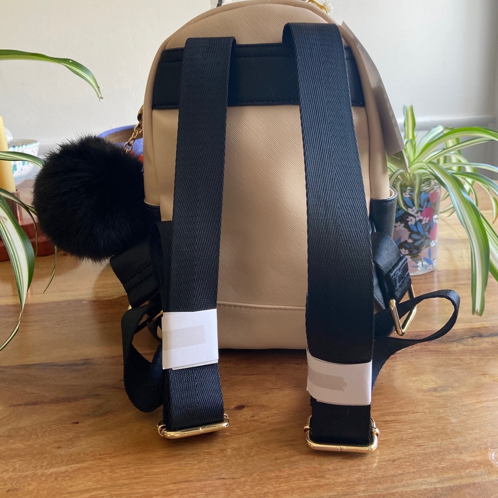 Dream Control Backpack ! - Picture 5 of 10